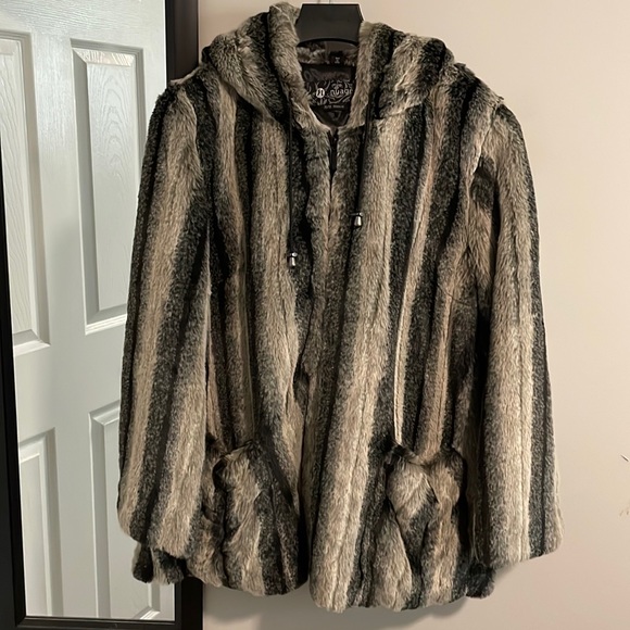 Faux Fur Jacket -XL - Picture 1 of 5